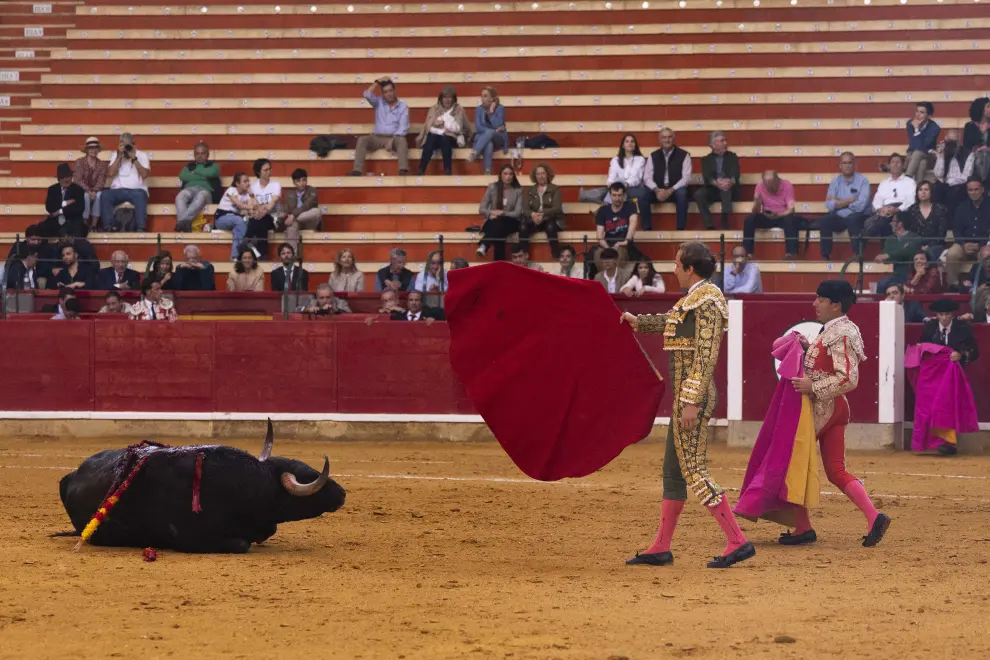 Fotos de la primera corrida de toros de la Feria de San Jorge 2023
