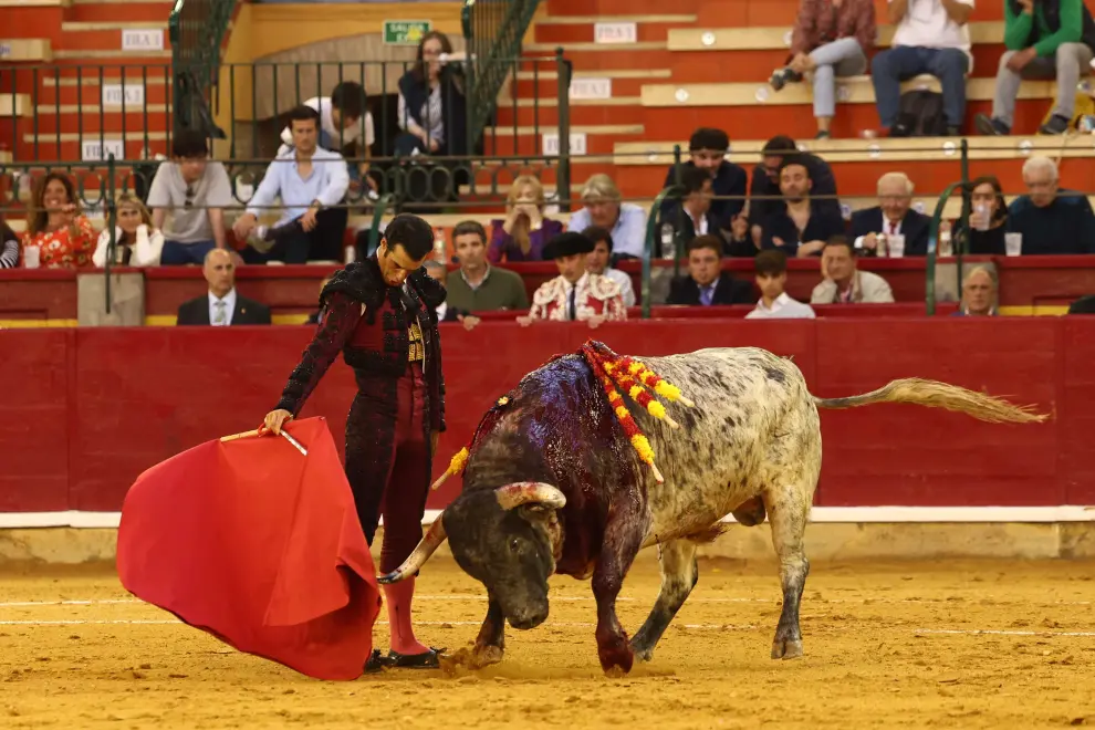 Fotos de la primera corrida de toros de la Feria de San Jorge 2023