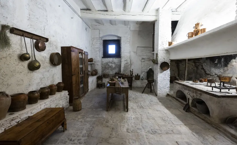 Antigua cocina del monasterio de las canonesas en Zaragoza.