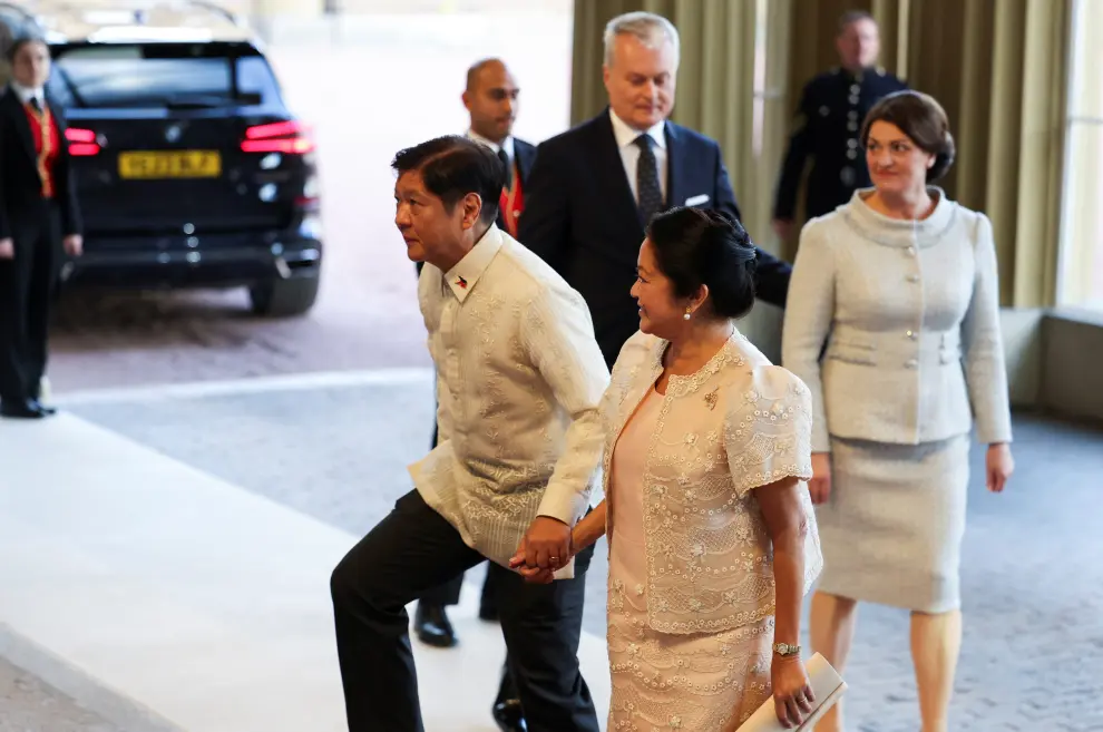 El presidente filipino, Ferdinand Marcos Jr. junto a Luoise Araneta-Marcos