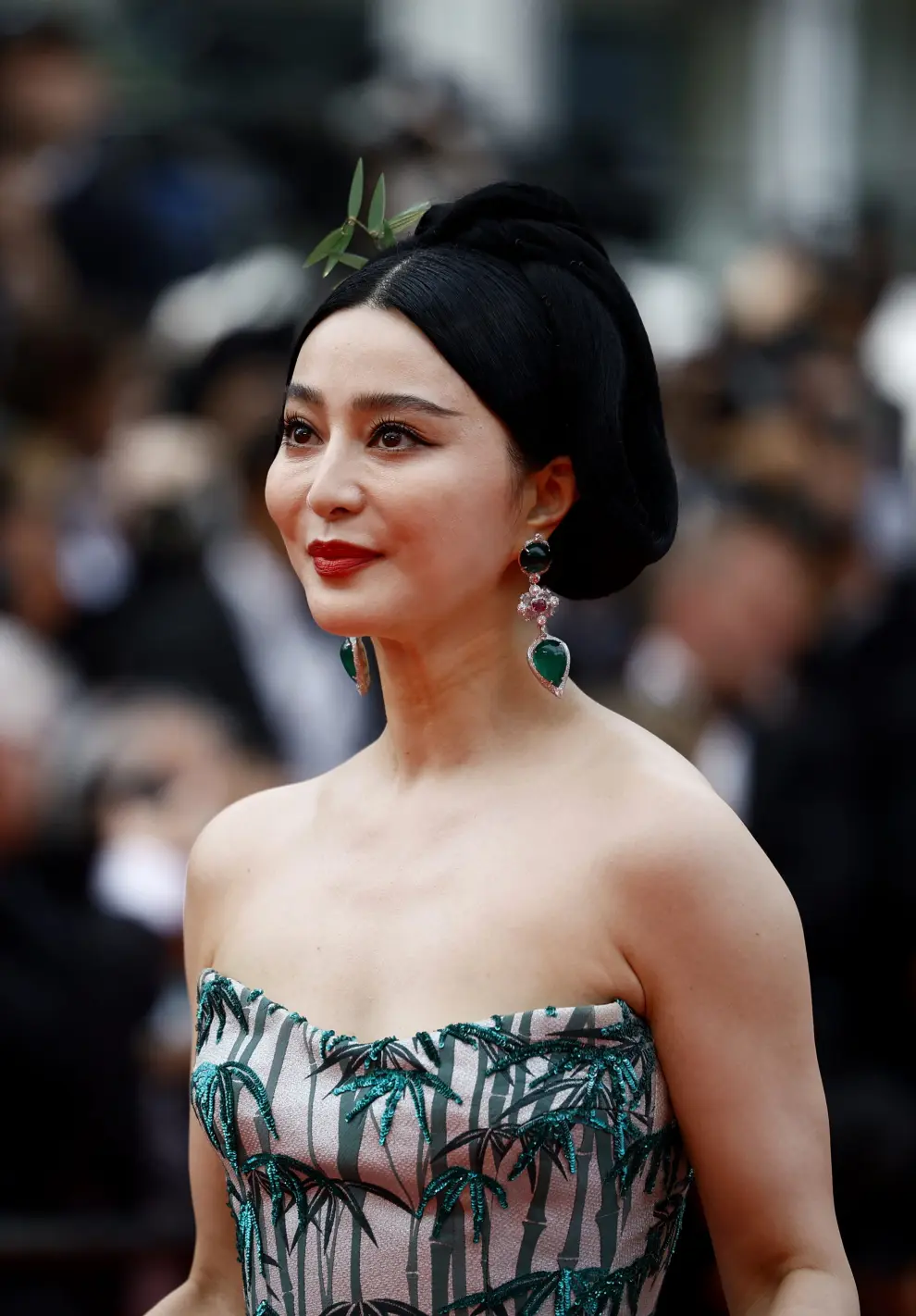 Cannes (France), 16/05/2023.- Fan Bingbing arrives for the Opening Ceremony of the 76th annual Cannes Film Festival, in Cannes, France, 16 May 2023. The festival runs from 16 to 27 May. (Cine, Francia) EFE/EPA/Guillaume Horcajuelo
 FRANCE CANNES FILM FESTIVAL 2023