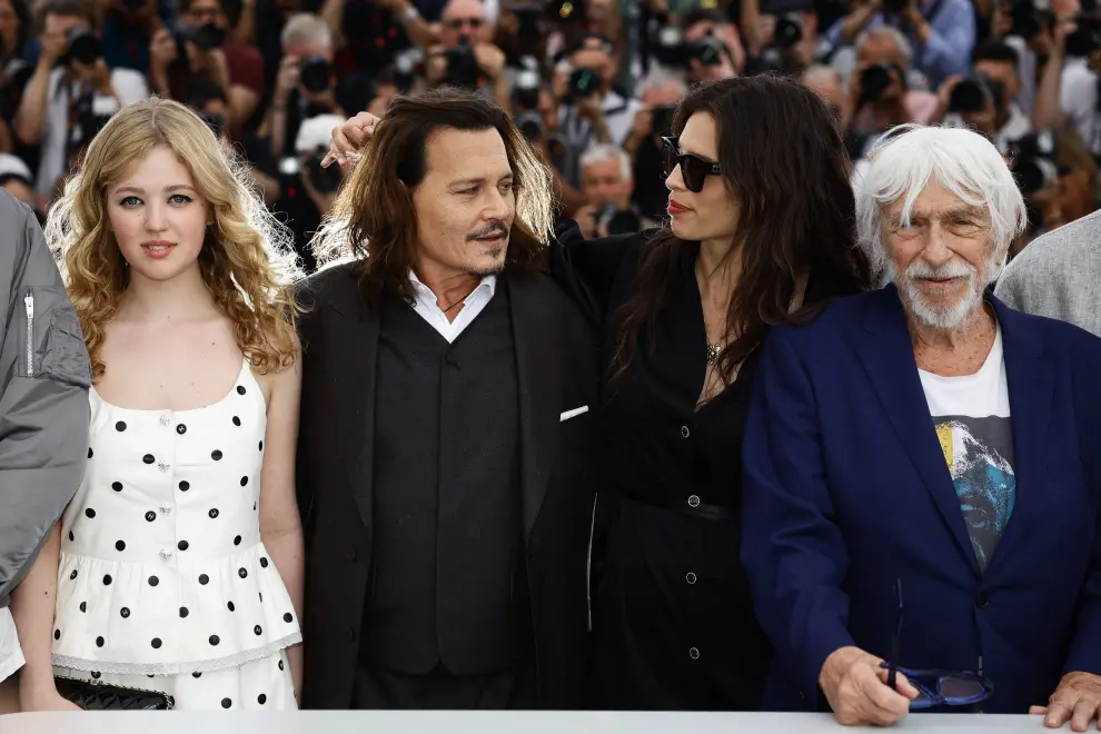 The 76th Cannes Film Festival - Photocall for the film "Jeanne du Barry " Out of competition - Cannes, France, May 17, 2023. Director Maiwenn and cast members Pauline Pollmann and Johnny Depp pose. REUTERS/Sarah Meyssonnier FILMFESTIVAL-CANNES/JEANNE DU BARRY