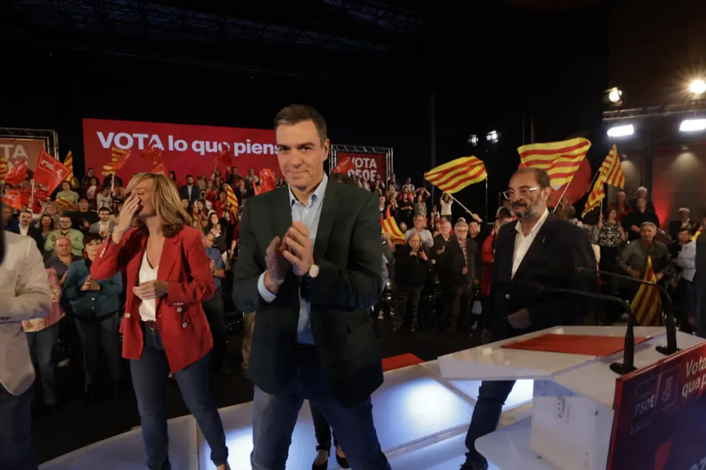 Mitin central de campaña de los socialistas en Zaragoza, en el que ha estado el secretario general del PSOE.