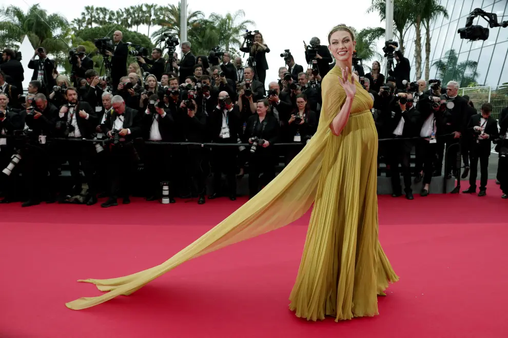 The 76th Cannes Film Festival - Screening of the film "Indiana Jones and the Dial of Destiny" (Indiana Jones et le cadran de la destinee) Out of Competition - Red Carpet Arrivals - Cannes, France, May 18, 2023. Karlie Kloss, who is pregnant, poses. REUTERS/Yara Nardi FILMFESTIVAL-CANNES/INDIANA JONES-PREMIERE