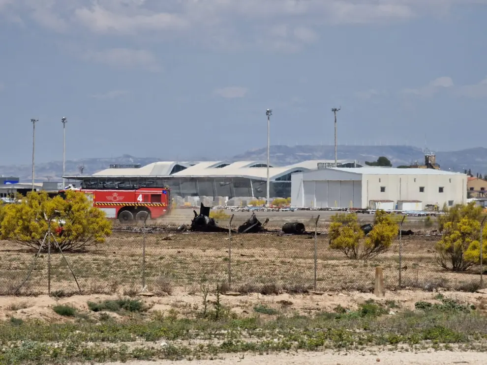 Imágenes del accidente del F18 en la Base Aérea de Zaragoza