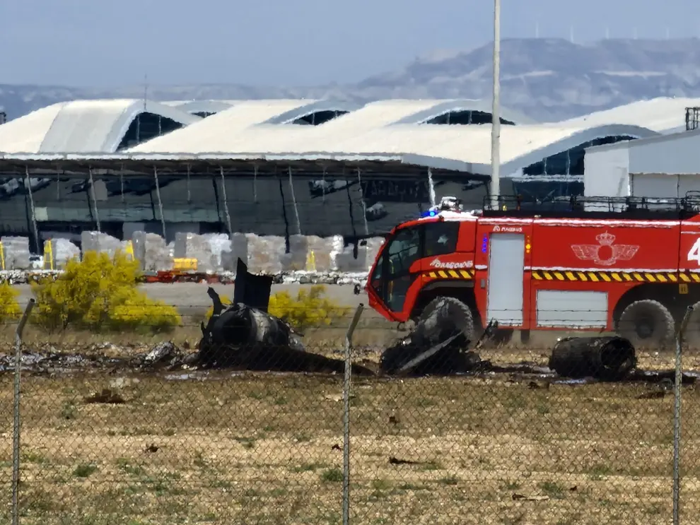 Imágenes del accidente del F18 en la Base Aérea de Zaragoza