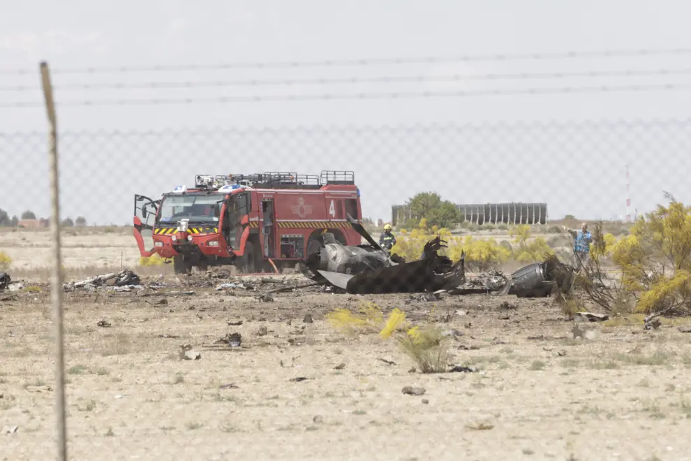 Imágenes del accidente de un F18 en la Base Aérea de Zaragoza.