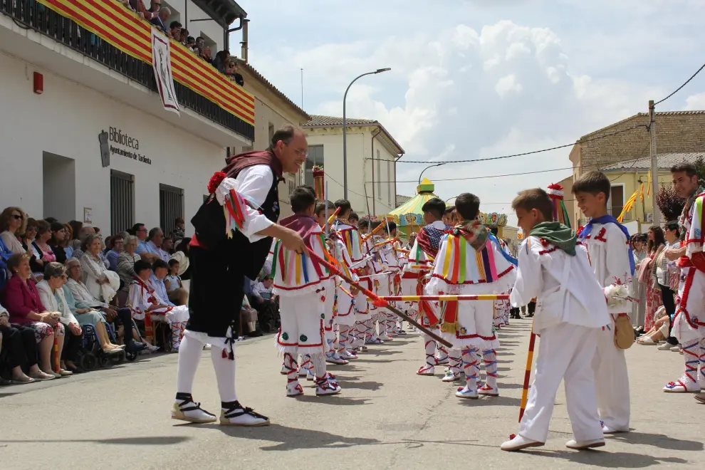 Foto del dance de Tardienta en honor a Santa Quiteria