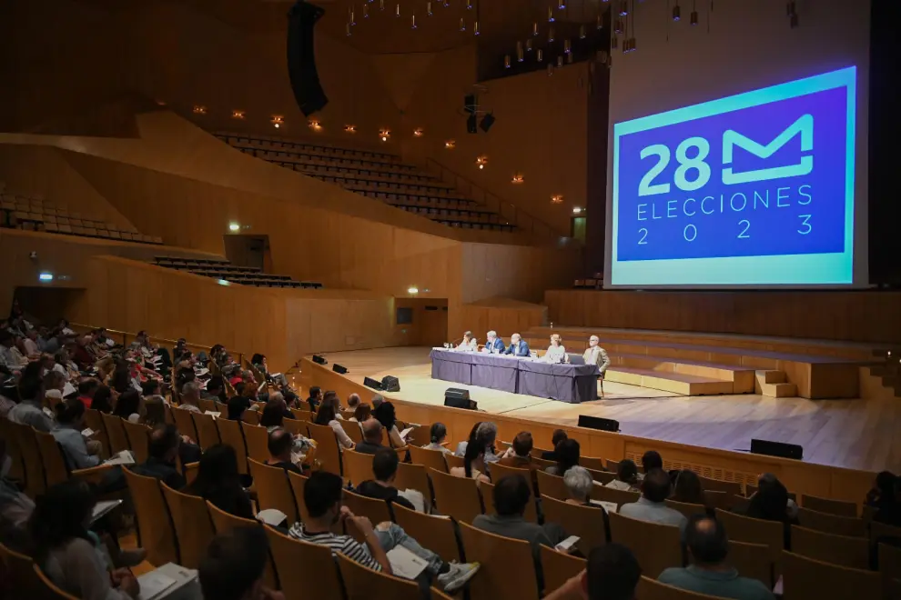 Más de 9.100 presidentes de mesa empiezan su formación en Aragón para el 28-M.