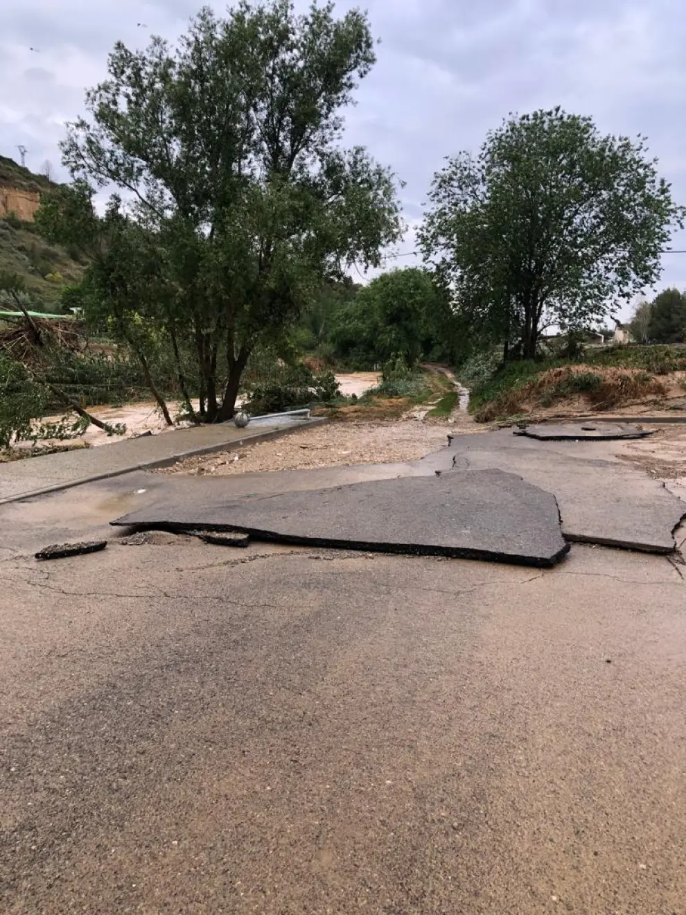 Destrozos por las fuertes lluvias en Pomar de Cinca