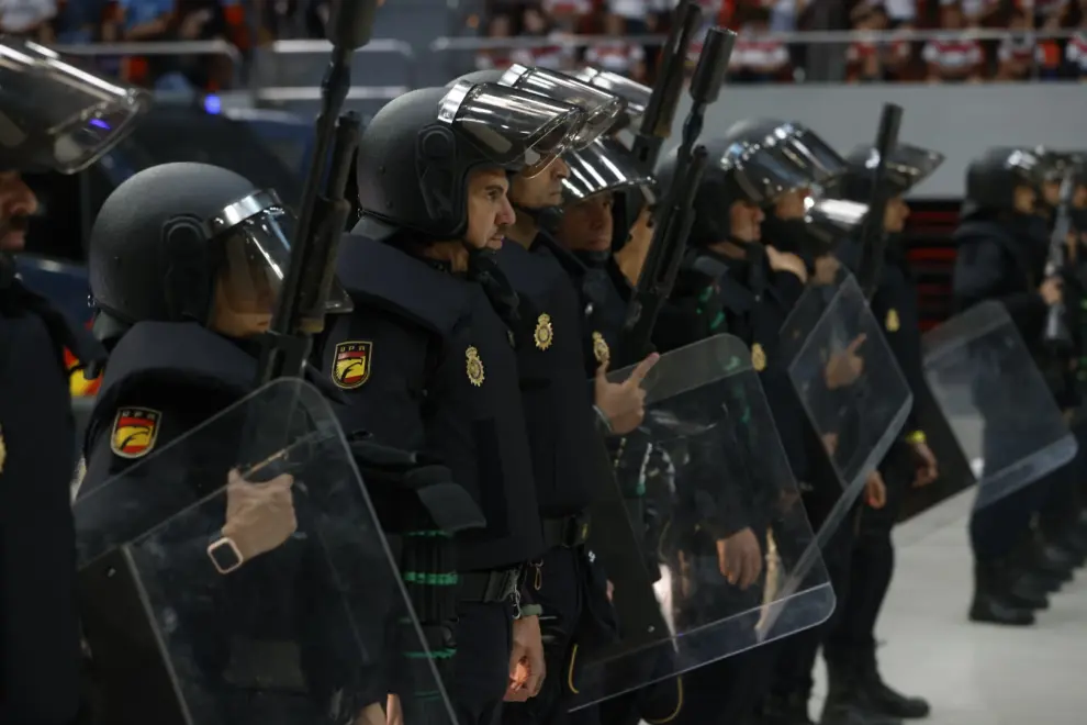 La Policía Nacional exhibe sus medios a la comunidad educativa