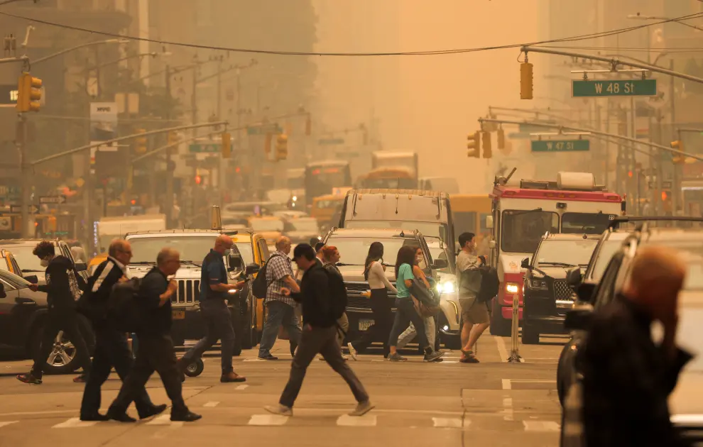 Nueva York cubierta de humo por los incendios de Canadá.