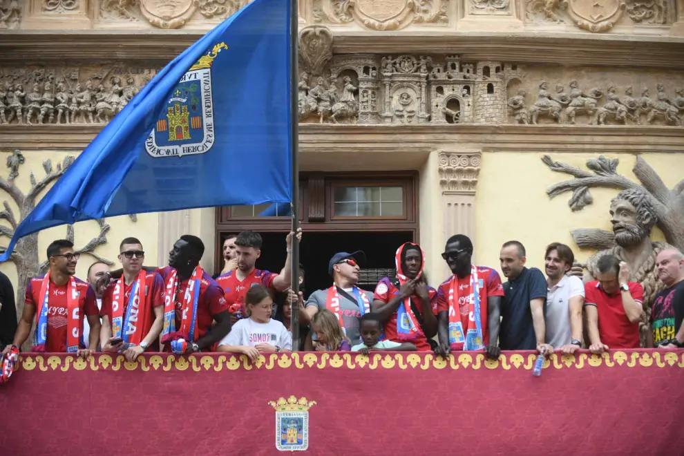 Recepción al equipo de fútbol de Tarazona en el Ayuntamiento.