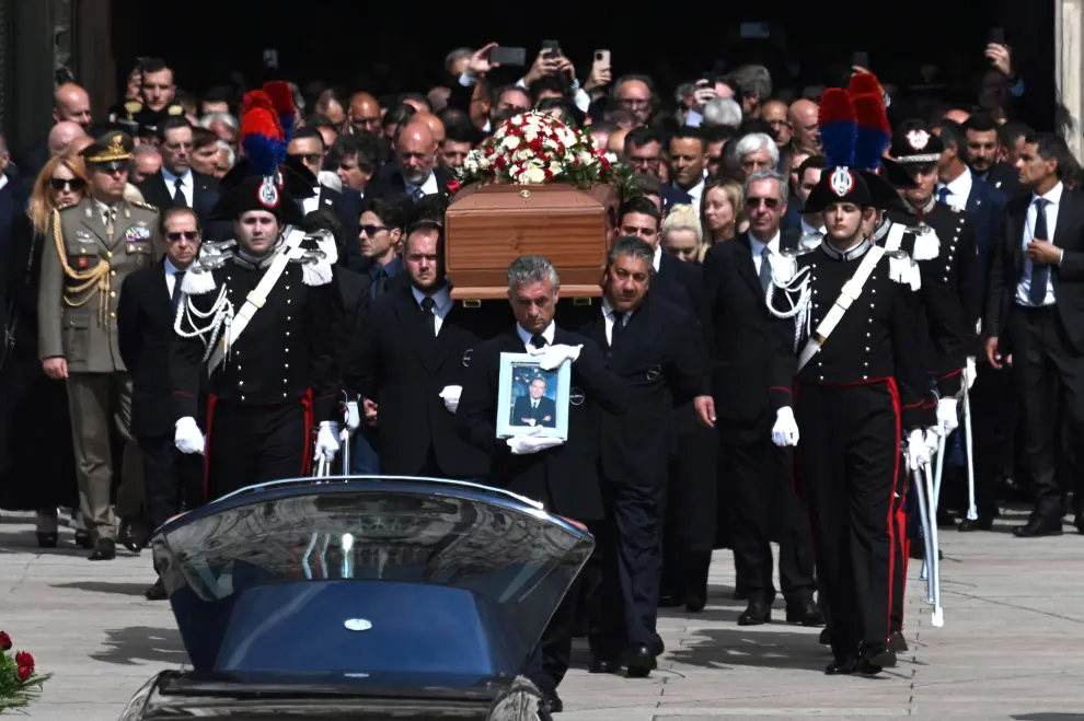 Imágenes del funeral de Silvio Berlusconi en Milán.
