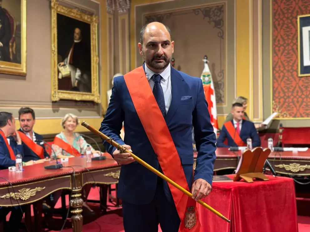 Fernando Torres (PP), en la toma de posesión como alcalde de Barbastro.