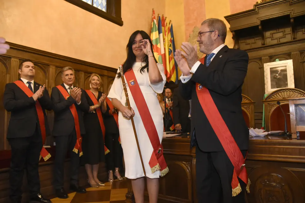 Lorena Orduna, nueva alcaldesa de Huesca, en la toma de posesión.