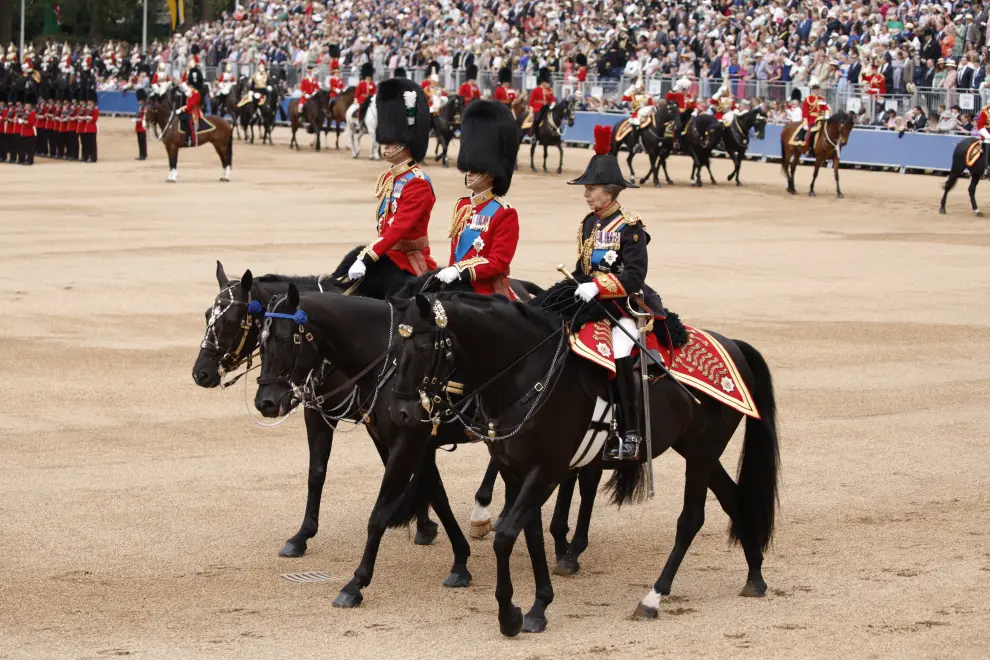 London (United Kingdom), 17/06/2023.- Britain's King Charles III at Trooping the Colour on Horse Guards Parade, London, Britain, 17 June 2023. The Trooping of the Colour traditionally marks the official birthday of the British sovereign and features a parade of over 1,400 soldiers, 200 horses and 400 musicians. This is King Charles III first Trooping as sovereign, joining the parade on horseback, marking the first time that the reigning monarch has ridden at this event since 1986. (Reino Unido, Londres) EFE/EPA/DAVID CLIFF
 BRITAIN ROYALS