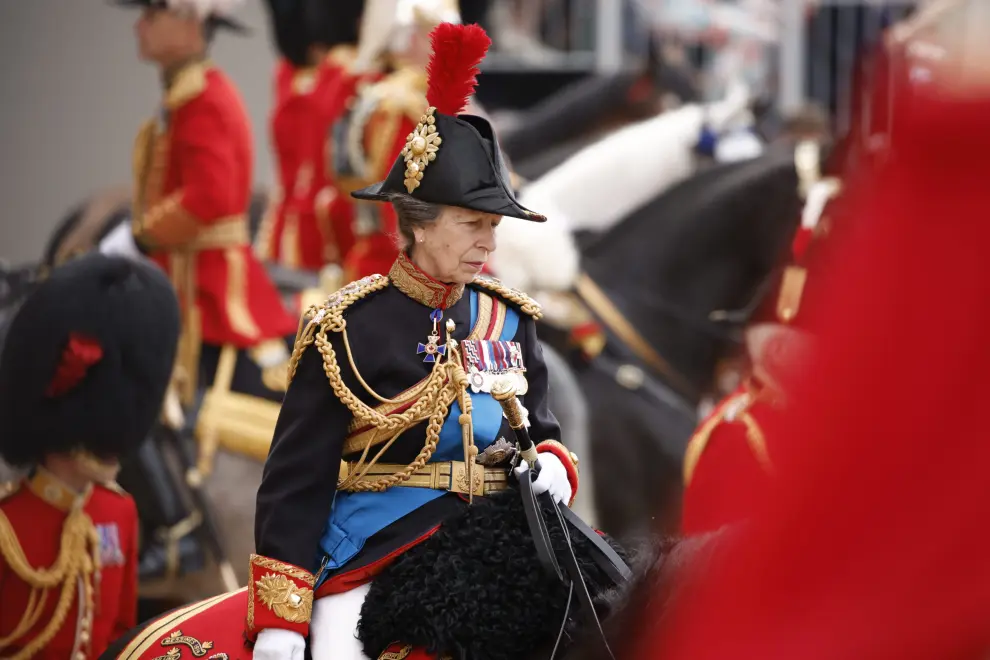 London (United Kingdom), 17/06/2023.- Britain's Duke and Duchess of Gloucester at Trooping the Colour on Horse Guards Parade, London, Britain, 17 June 2023. The Trooping of the Colour traditionally marks the official birthday of the British sovereign and features a parade of over 1,400 soldiers, 200 horses and 400 musicians. This is King Charles III first Trooping as sovereign, joining the parade on horseback, marking the first time that the reigning monarch has ridden at this event since 1986. (Duque Duquesa Cambridge, Reino Unido, Londres) EFE/EPA/DAVID CLIFF
 BRITAIN ROYALS