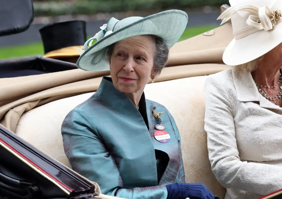 La princesa Ana del Reino Unido, durante la procesión real.