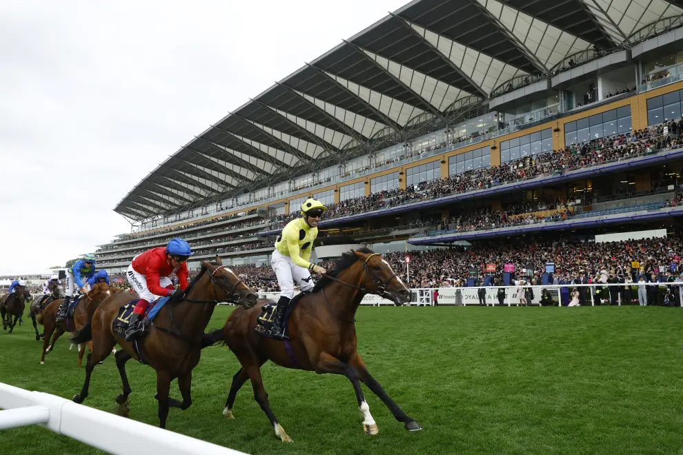 Horse Racing - Royal Ascot - Ascot Racecourse, Ascot, Britain - June 20, 2023 Neil Callan riding Triple Time celebrates after winning the 14:30 Queen Anne Stakes REUTERS/John Sibley HORSERACING-ASCOT/
