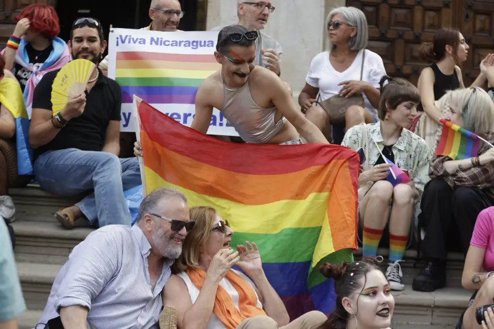 Fotos de la manifestación del Día del Orgullo en Zaragoza