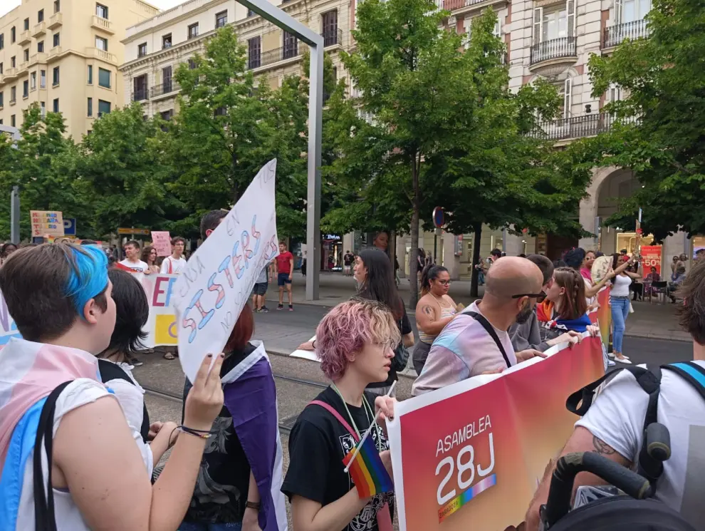 Fotos de la manifestación del Día del Orgullo en Zaragoza.