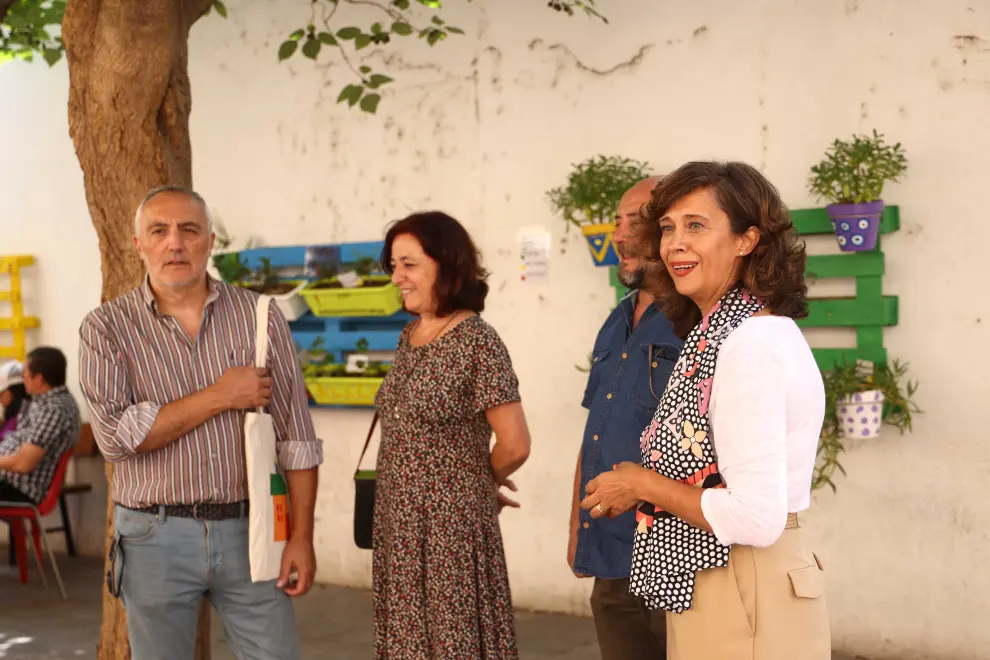 La responsable de Políticas Sociales, Marián Orós, ha visitado el Albergue en su jornada de puertas abiertas.