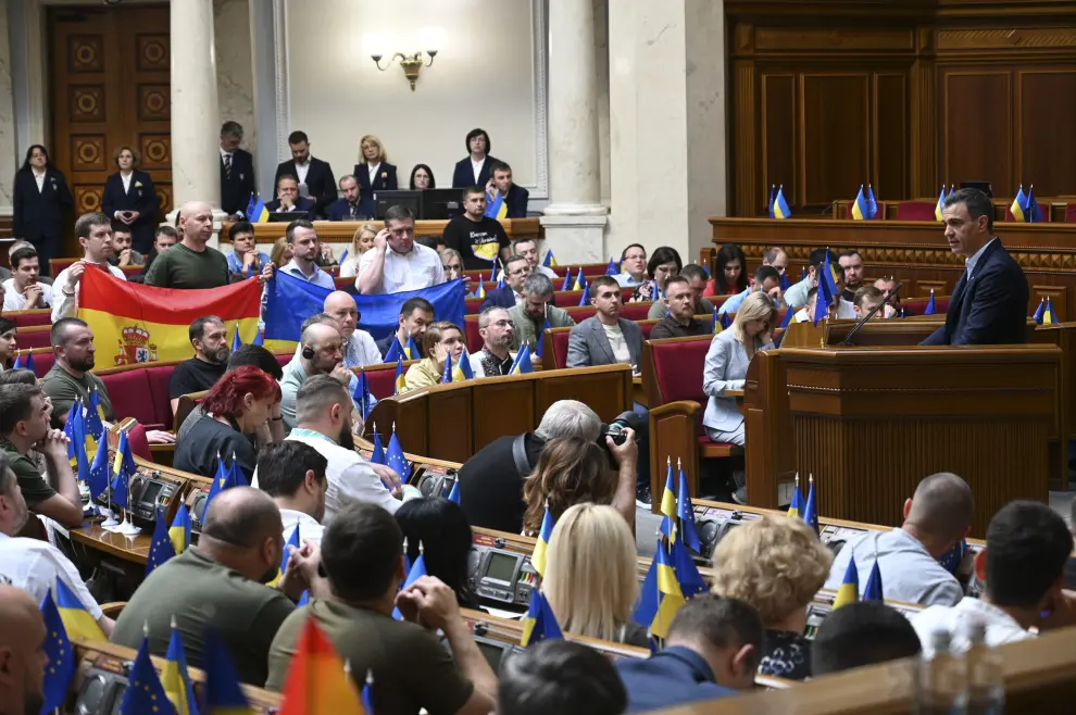 El presidente del Gobierno, Pedro Sánchez, en el Parlamento de Kiev (Ucrania)