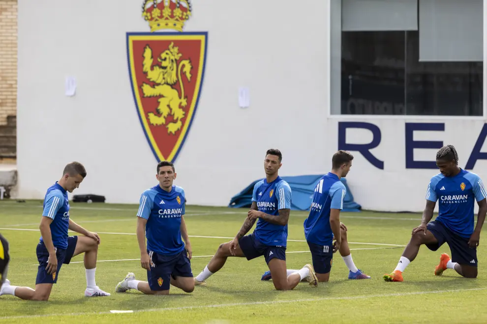 Deportes. Ciudad Deportiva. Entrenamiento del Real Zaragoza. Primer entrenamiento de pretemporada del Real Zaragoza. / 03-07-2023 / FOTO: GUILLERMO MESTRE