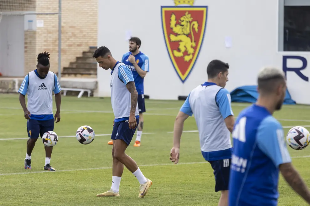 Deportes. Ciudad Deportiva. Entrenamiento del Real Zaragoza. Primer entrenamiento de pretemporada del Real Zaragoza. / 03-07-2023 / FOTO: GUILLERMO MESTRE