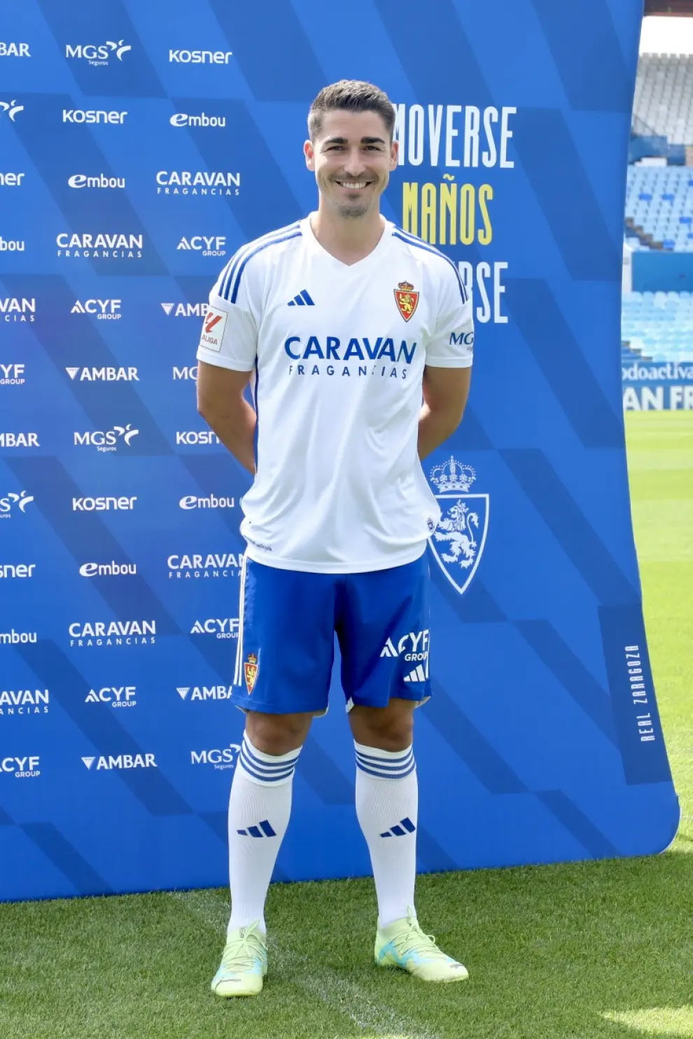 Presentación de Toni Moya, nuevo jugador del Real Zaragoza