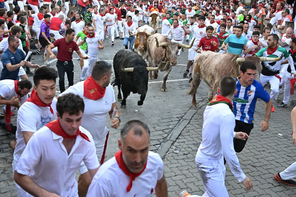 Sexto encierro de las fiestas de San Fermín en Pamplona