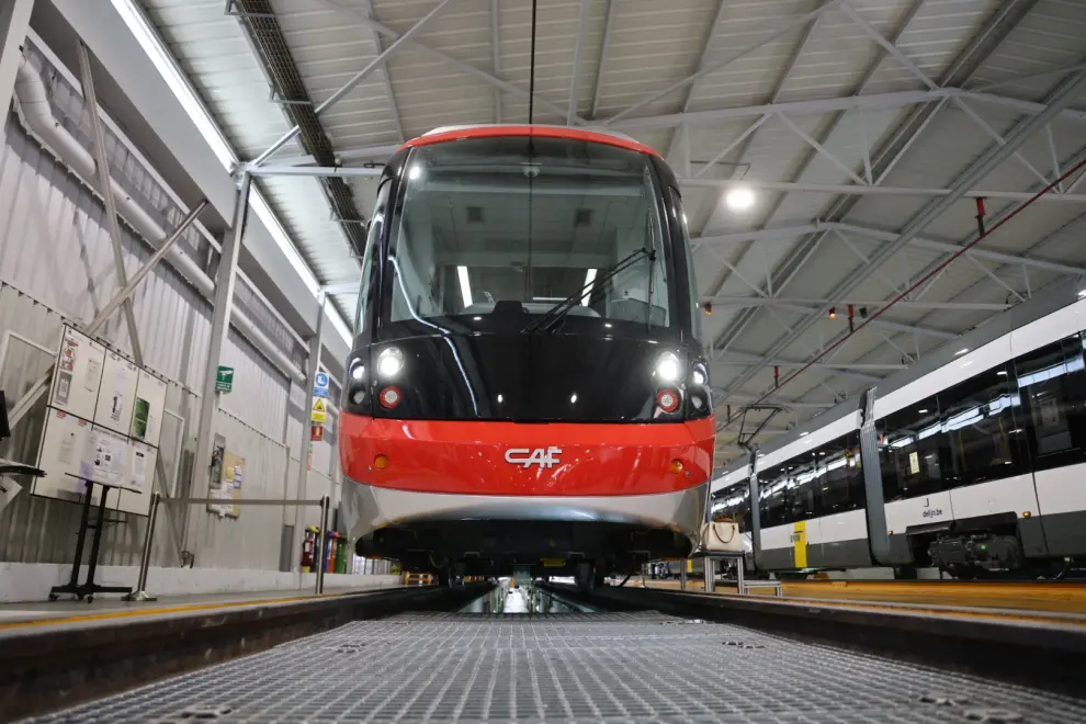 Presentación de los nuevos tranvías de CAF en Zaragoza.