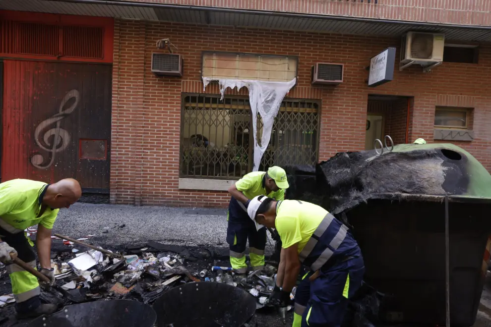 Queman varios contenedores en la calle de Pablo Sarasate, en el barrio de Las Delicias.