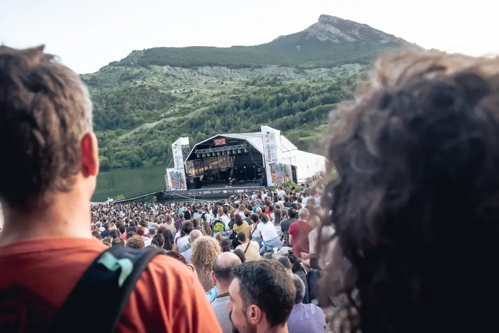 Fotos del concierto de Ludovico en Pirineos Sur y ambiente previo
