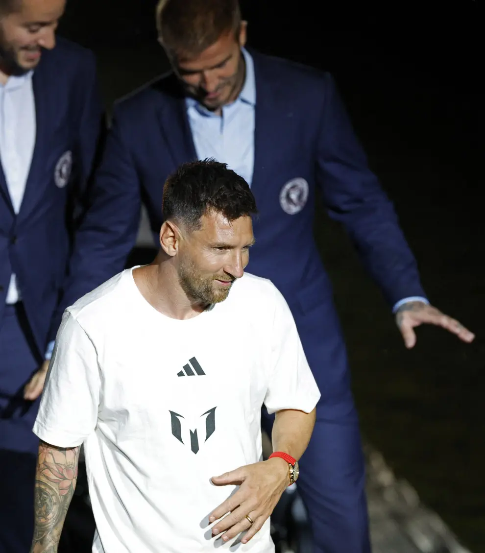Soccer Football - Inter Miami CF unveil Lionel Messi - DRV PNK Stadium, Fort Lauderdale, Florida, United States - July 16, 2023 New Inter Miami signing Lionel Messi with owner David Beckham during the unveiling REUTERS/Marco Bello SOCCER-USA-MIA/
