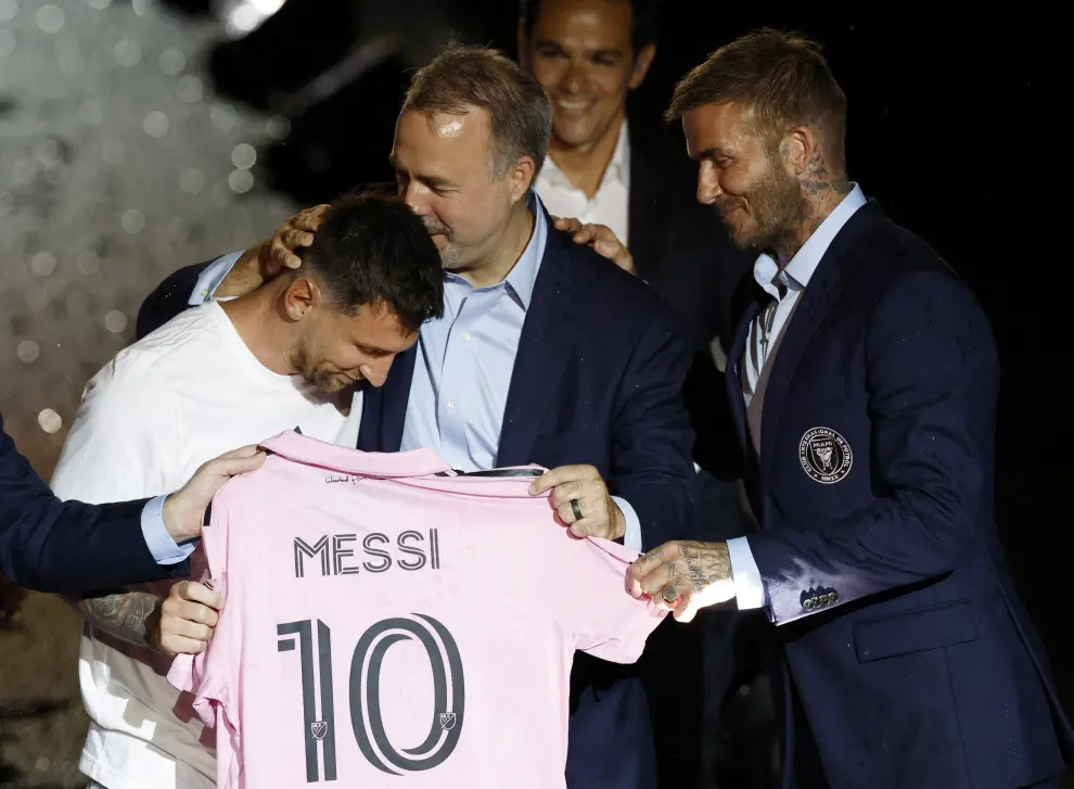 Soccer Football - Inter Miami CF unveil Lionel Messi - DRV PNK Stadium, Fort Lauderdale, Florida, United States - July 16, 2023 New Inter Miami signing Lionel Messi with the club shirt during the unveiling REUTERS/Marco Bello SOCCER-USA-MIA/