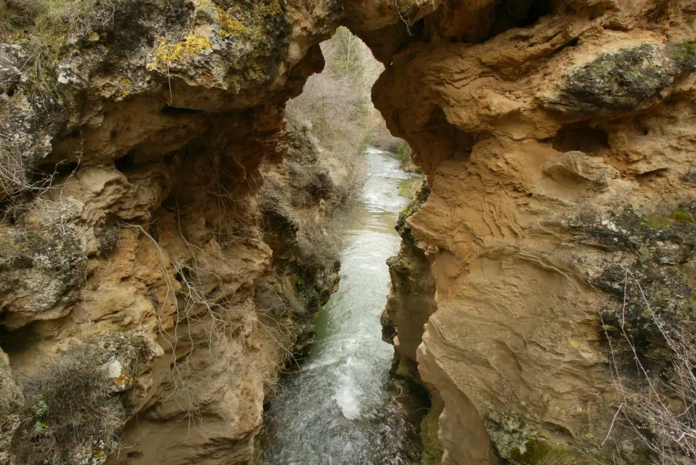 Río Guadalaviar, Cascada del Molino Viejo, en Calomarde