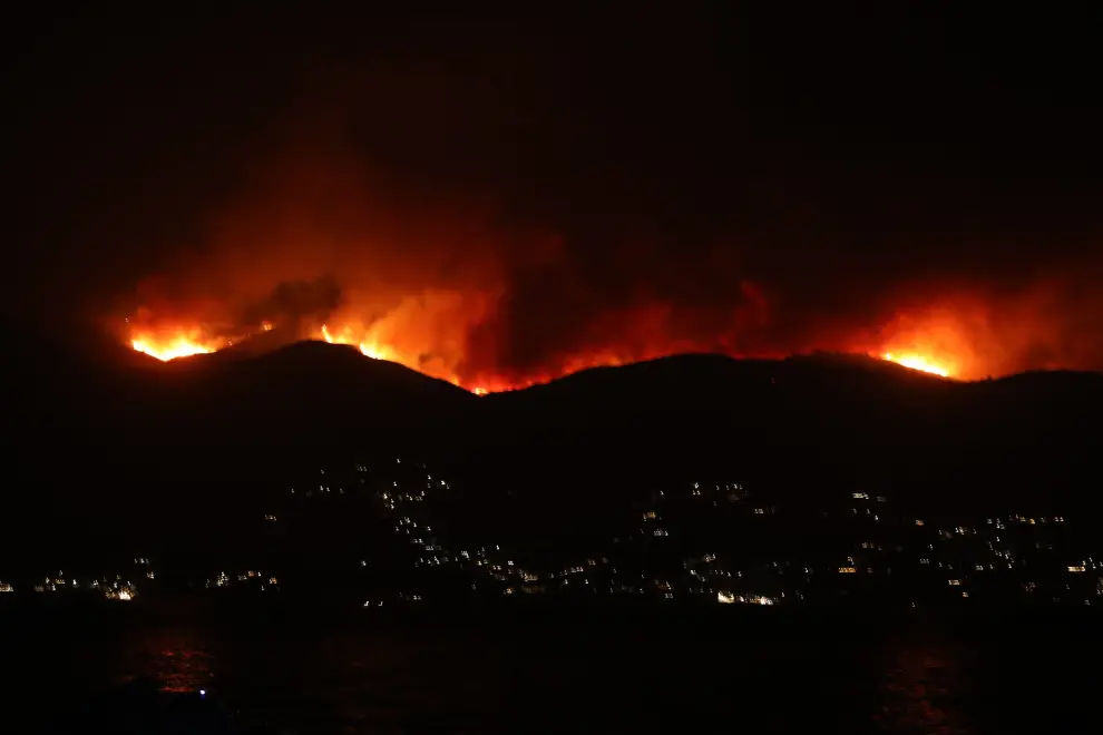 Incendio en el monte Pantokrator en Corfú, Grecia