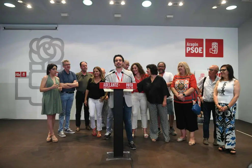 Sede del PSOE en Zaragoza durante la noche electoral.