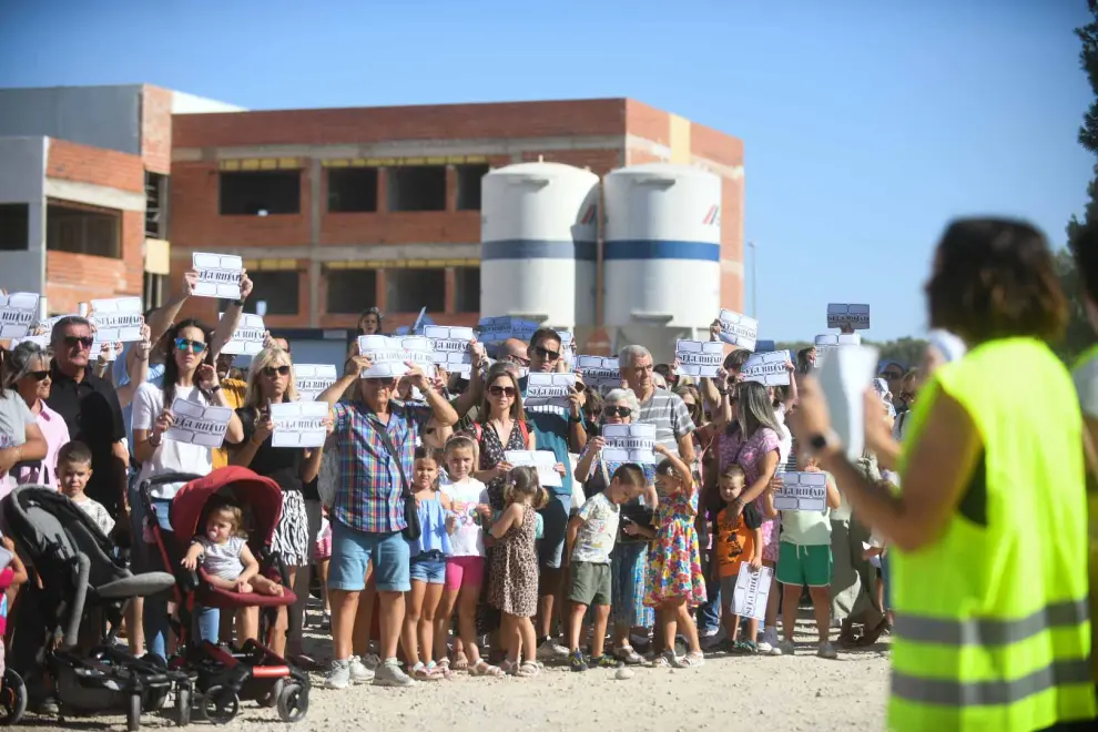 Concentración de las familias en Parque Venecia para pedir un colegio seguro tras las tormentas