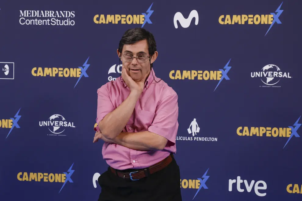 El actor Fran Fuentes posa durante la presentación de la película 'Campeonex'.
