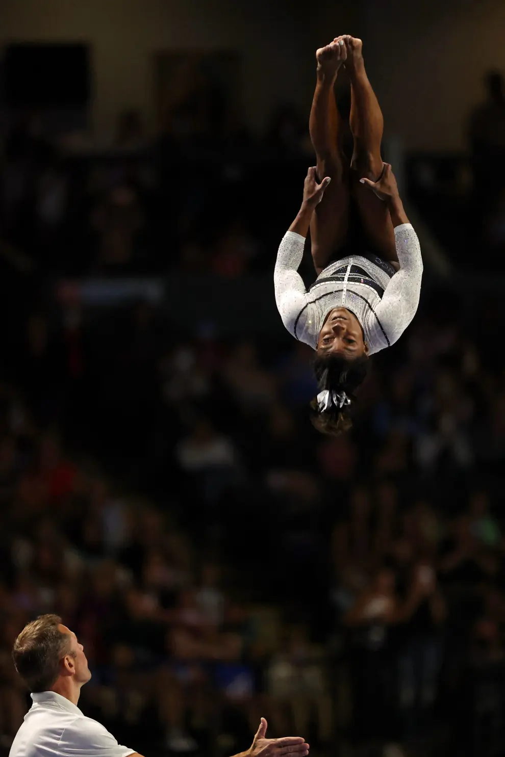 Aug 5, 2023; Hoffman Estates, Illinois, USA; Simone Biles competes in the floor exercise during the Core Hydration Classic at NOW Arena. Mandatory Credit: Jon Durr-USA TODAY Sports GYMNASTICS/