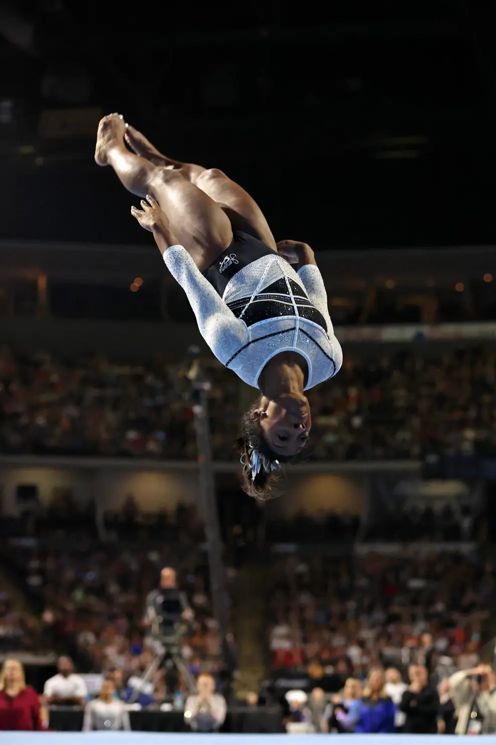 Aug 5, 2023; Hoffman Estates, Illinois, USA; Simone Biles competes on vault during the Core Hydration Classic at NOW Arena. Mandatory Credit: Jon Durr-USA TODAY Sports GYMNASTICS/