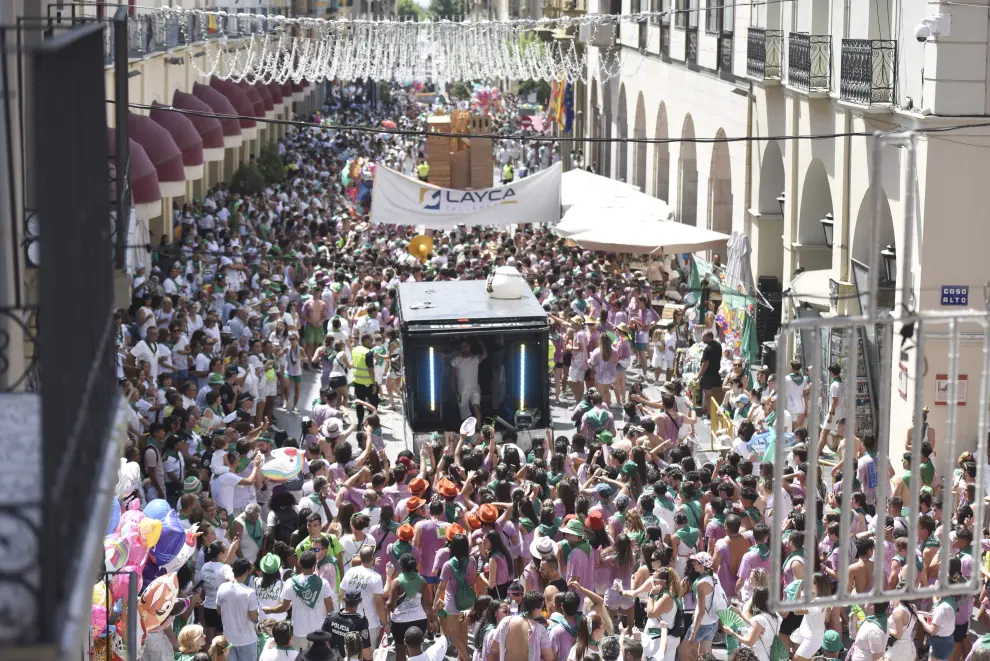 Inicio Fiestas de San Lorenzo en Huesca ambiente 9 8 23 Foto Javier Navarro_3[[[FOTOGRAFOS]]]