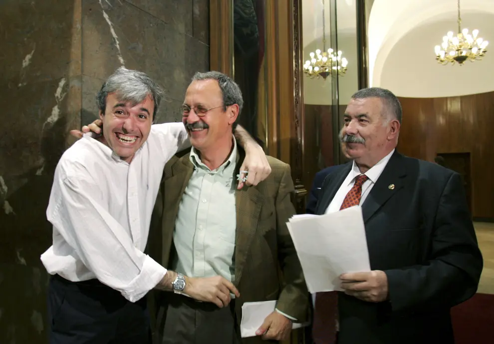 Jorge Azcón junto a los concejales Francisco Catalá y José Luis Calvo.