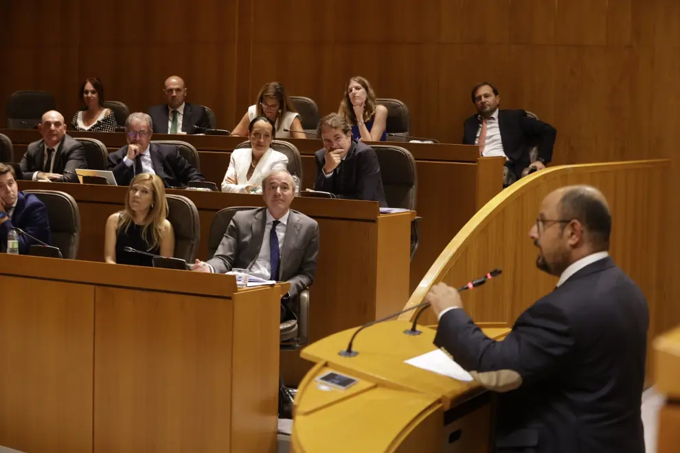 Segunda sesión del pleno de investidura de Azcón en las Cortes
