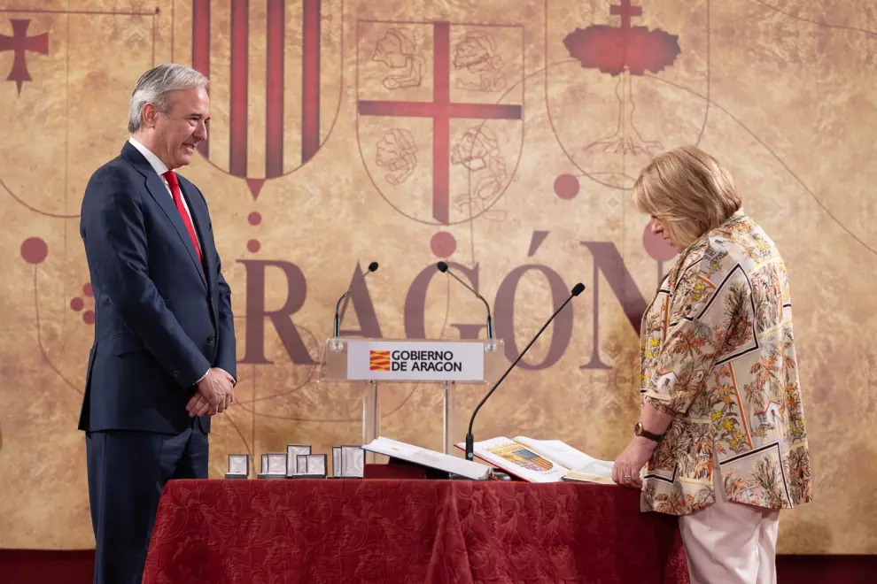 Fotos de la toma de posesión de los consejeros del Gobierno de Aragón.