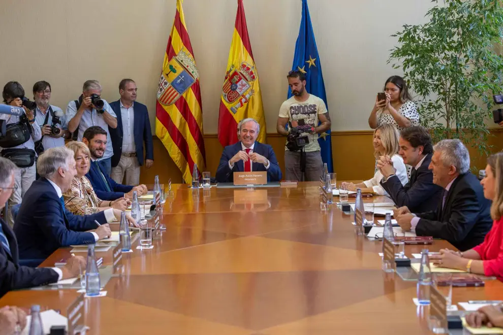 Primer consejo de gobierno tras la toma de posesión de los nuevos consejeros del Gobierno de Aragón.