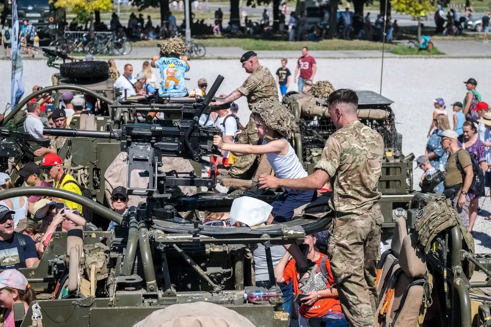 Gran desfile militar en Polonia POLAND ARMED FORCES DAY